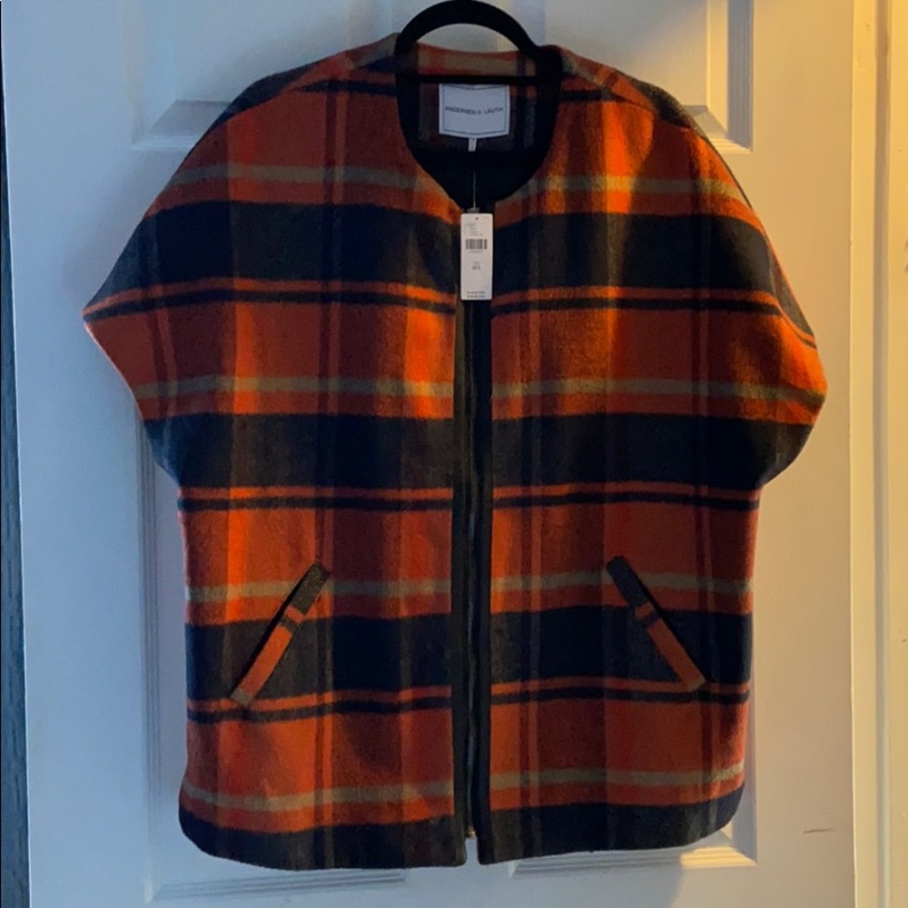NWT sleeveless plaid jacket/cape